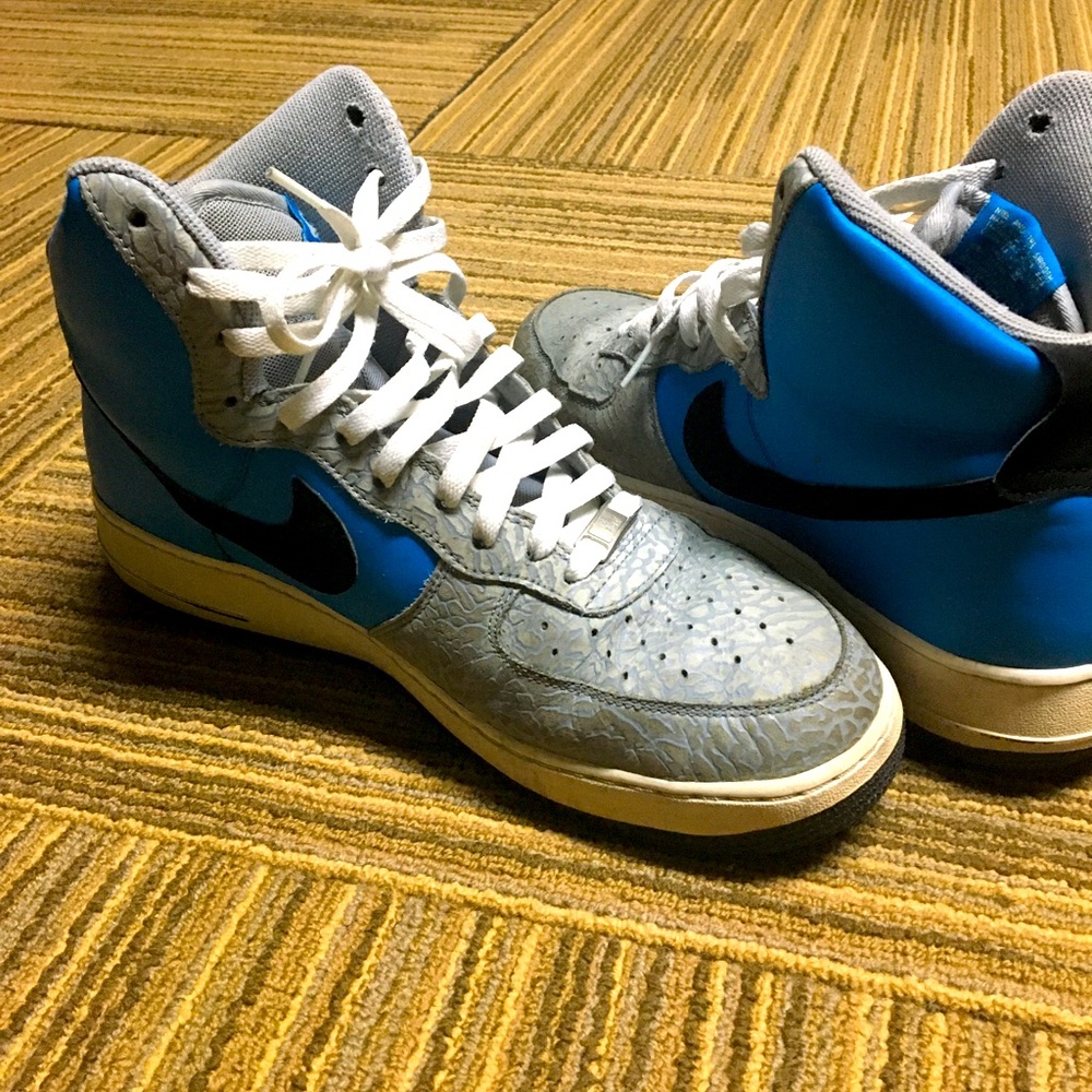 3 pair lot of Nike shoes